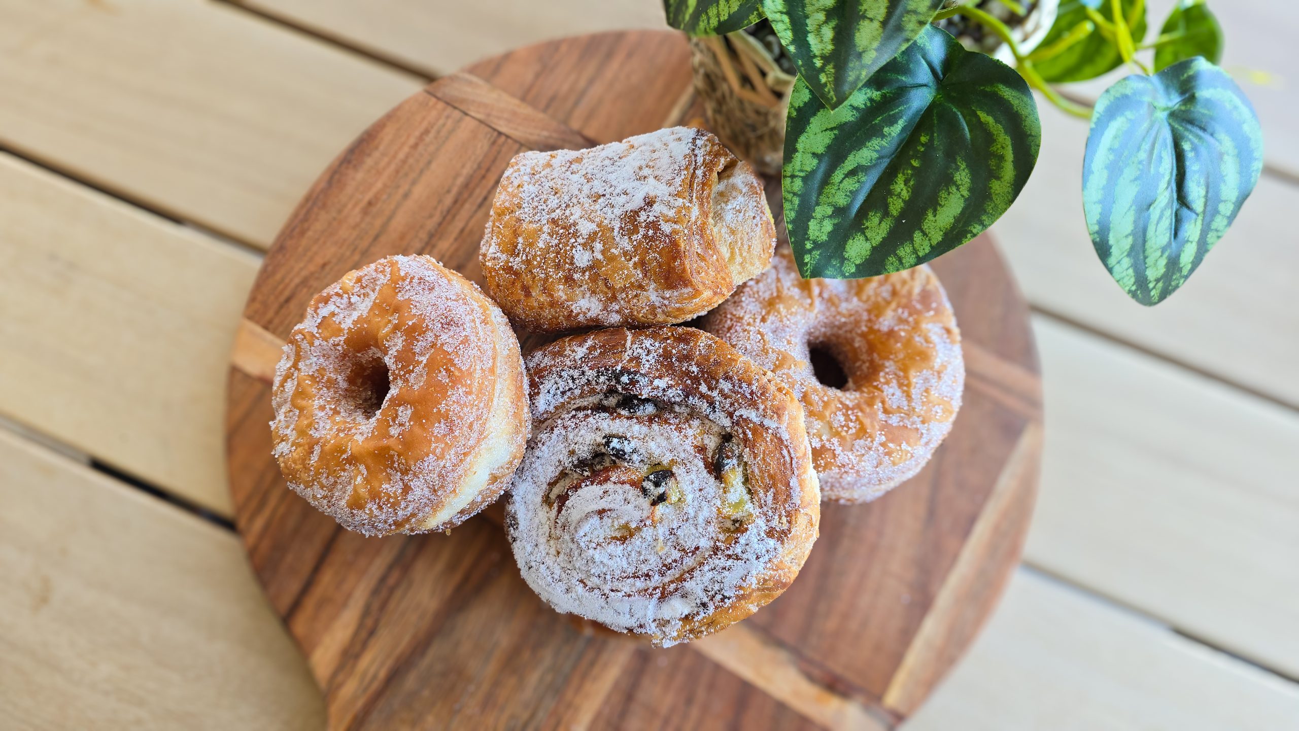 Cinnamon donuts and scrolls – sweet treats served at Dwellingup cafe